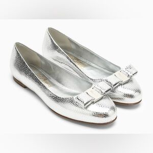 Salvatore Ferragamo Varina Vera Bow Leather Ballet Flats Size 8.5 MSRP $850 New